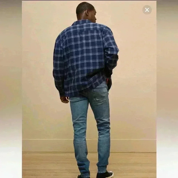 NWT AE AirFlex+ Patched Athletic Skinny Jean SIZE 31x32 - Picture 2 of 14